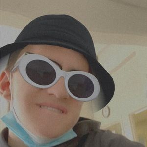 Meet your Posher, Nicolas